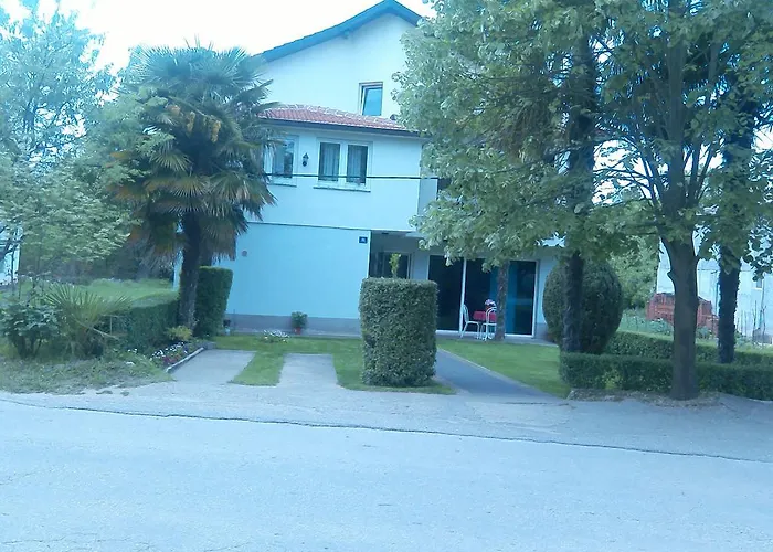 Pansion Ljubica Pensión 2*